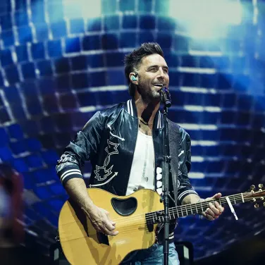 Picture of Jake Owen