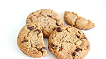 How to make some no-bake cookies that look and taste like a traditional cookie