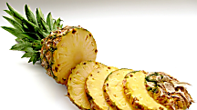 Why You Should Add Pineapple to Your Diet This Season