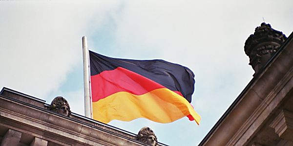 Gracious Berliners Step Up to Help Refugees Learn German