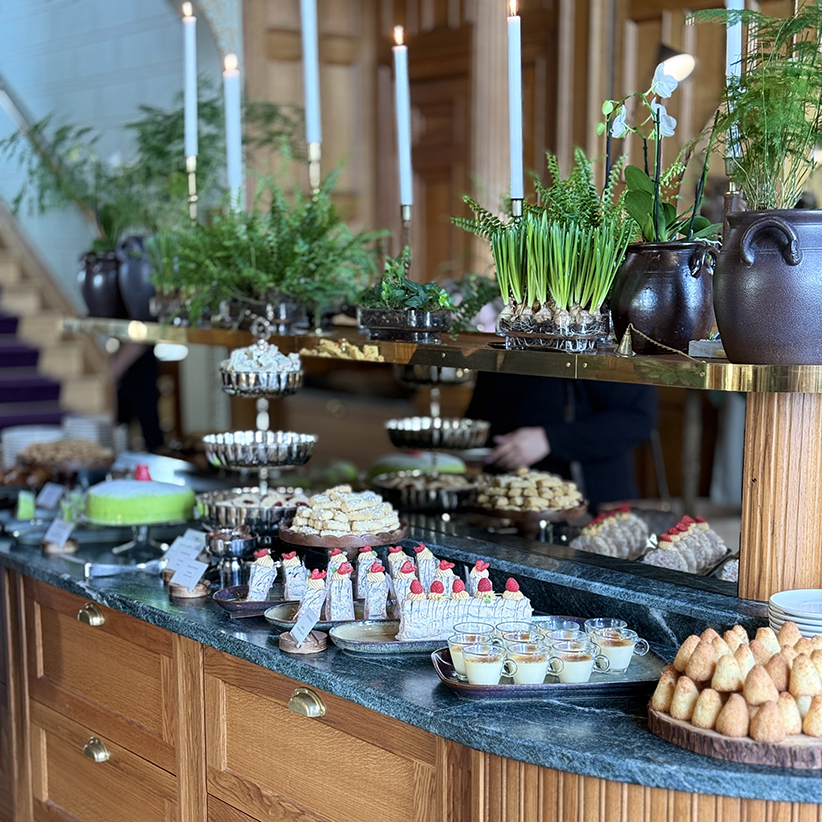 Villa Skärtoftas tårt- och kakbuffé 16 november - Vår Gård