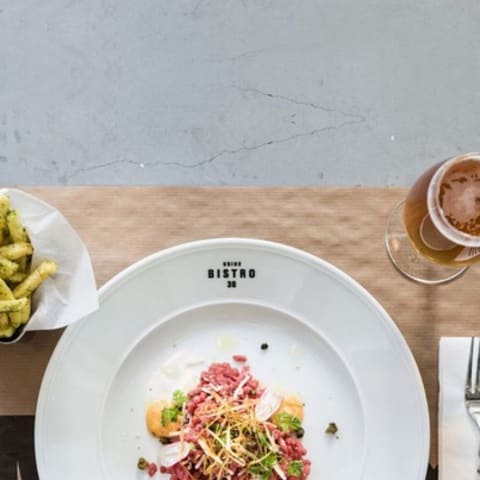 Usine Bistro 38