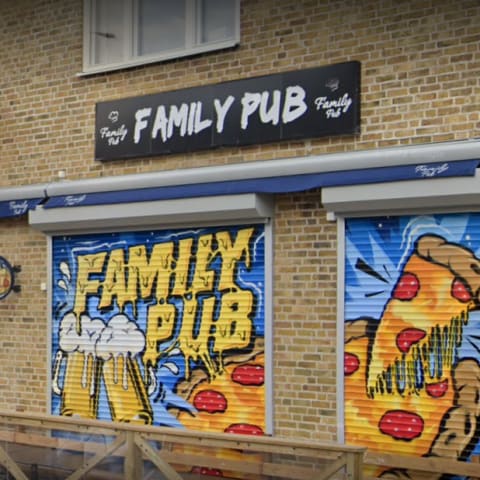Family Pub