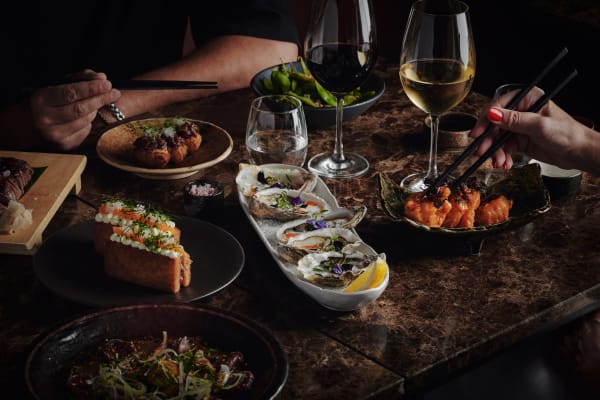 Nyårsafton sen sittning¸ ankomst från 19.30 till sent - Kasai Stockholm