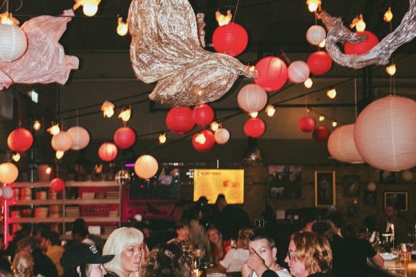 Skaldjurssupé 24 Oktober - Rollin Bistros Backyard