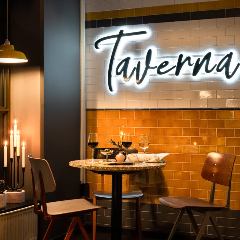 Noble House Taverna