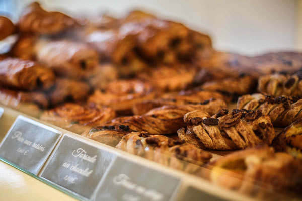 Eclair au Cafe Eclair au Cafe