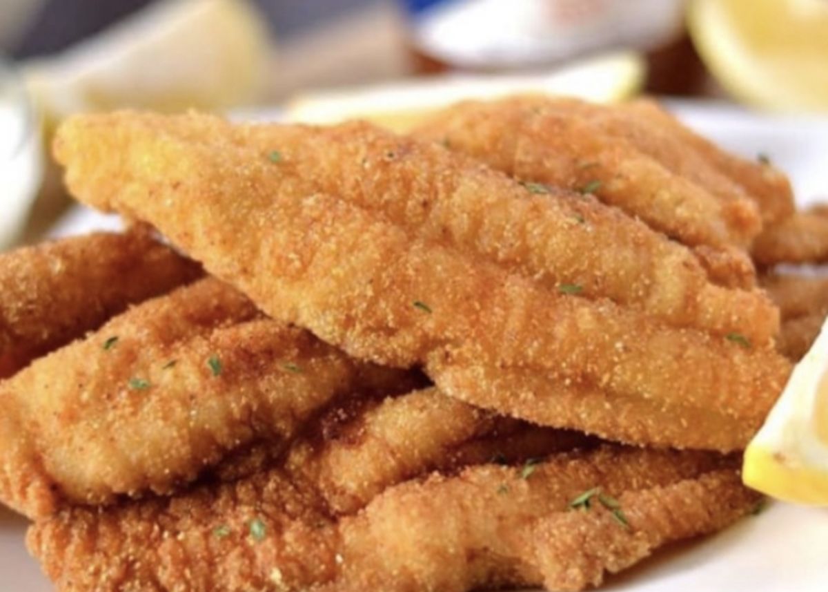 Fried fish or chicken & Spaghetti ITS A SOUTHERN THANG