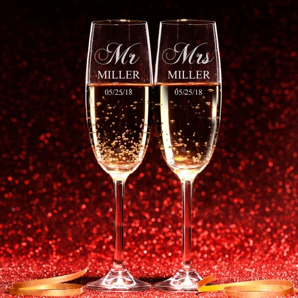 Mr & Mrs Customized Champagne Flute Set - 8oz