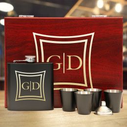 Diamond Couple's Initials Personalized Black Flask Gift Set | Couple Wedding Gift Set