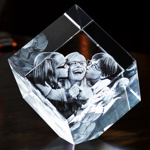 3D Photo Crystal Keepsakes | Photo Customized Gifts for Anniversaries 