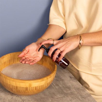 Custom 4 Oz Wash With Pump Cap - Direct Print - Glossy Amber In use 