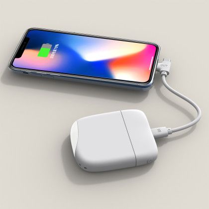 Custom Xoopar ice-p 5,000mAh Power Bank - White Lifestyle View 