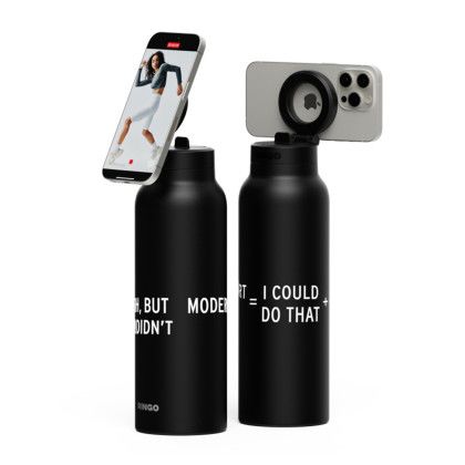 Custom Ringo Pro Water Bottle with Magnetic Booster Ring 32 oz - Black In Use Custom Ringo Pro Water Bottle with Magnetic Booster Ring 32 oz - Black In Use