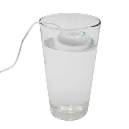 Custom Travel Floating Humidifier - White In Use Custom Travel Floating Humidifier - White In Use