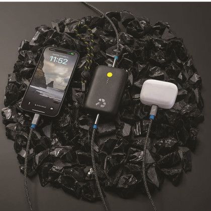 Custom Nimble Champ Portable Charger 10K USB-C - Black Lifestyle View 