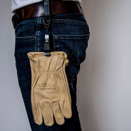 Custom Black Glove Clip - lifestyle
