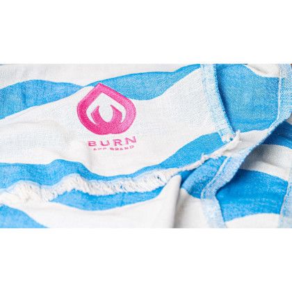 Custom Wavy Stripes Double Faced Peshtemal Towel - Embroidered - Close view Custom Wavy Stripes Double Faced Peshtemal Towel - Embroidered - Close view