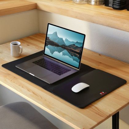 Custom Travlr Laptop Sleeve - Black In Use Custom Travlr Laptop Sleeve - Black In Use