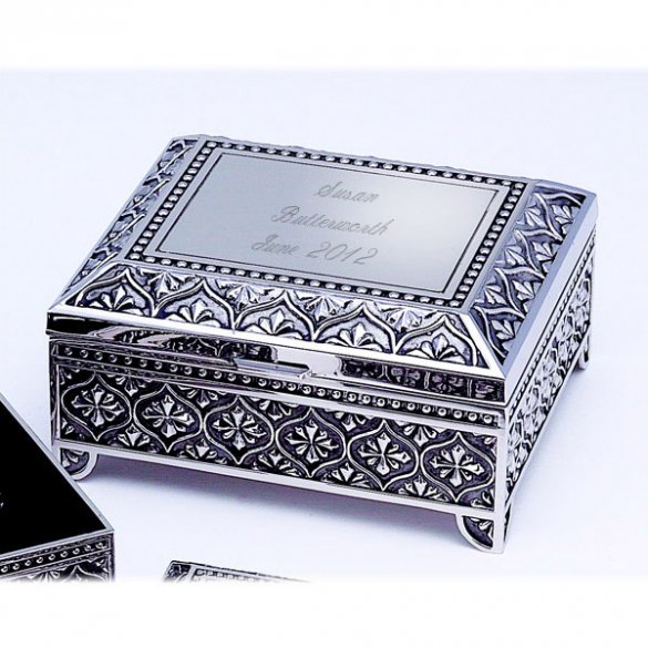 Custom Engraved Jewelry Boxes for Mother's Day