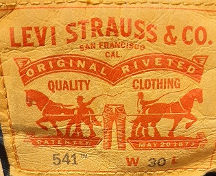 Levi's Classic Two Horses Logo