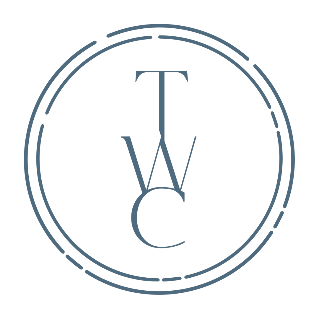 The WanderLuxe Collective logo