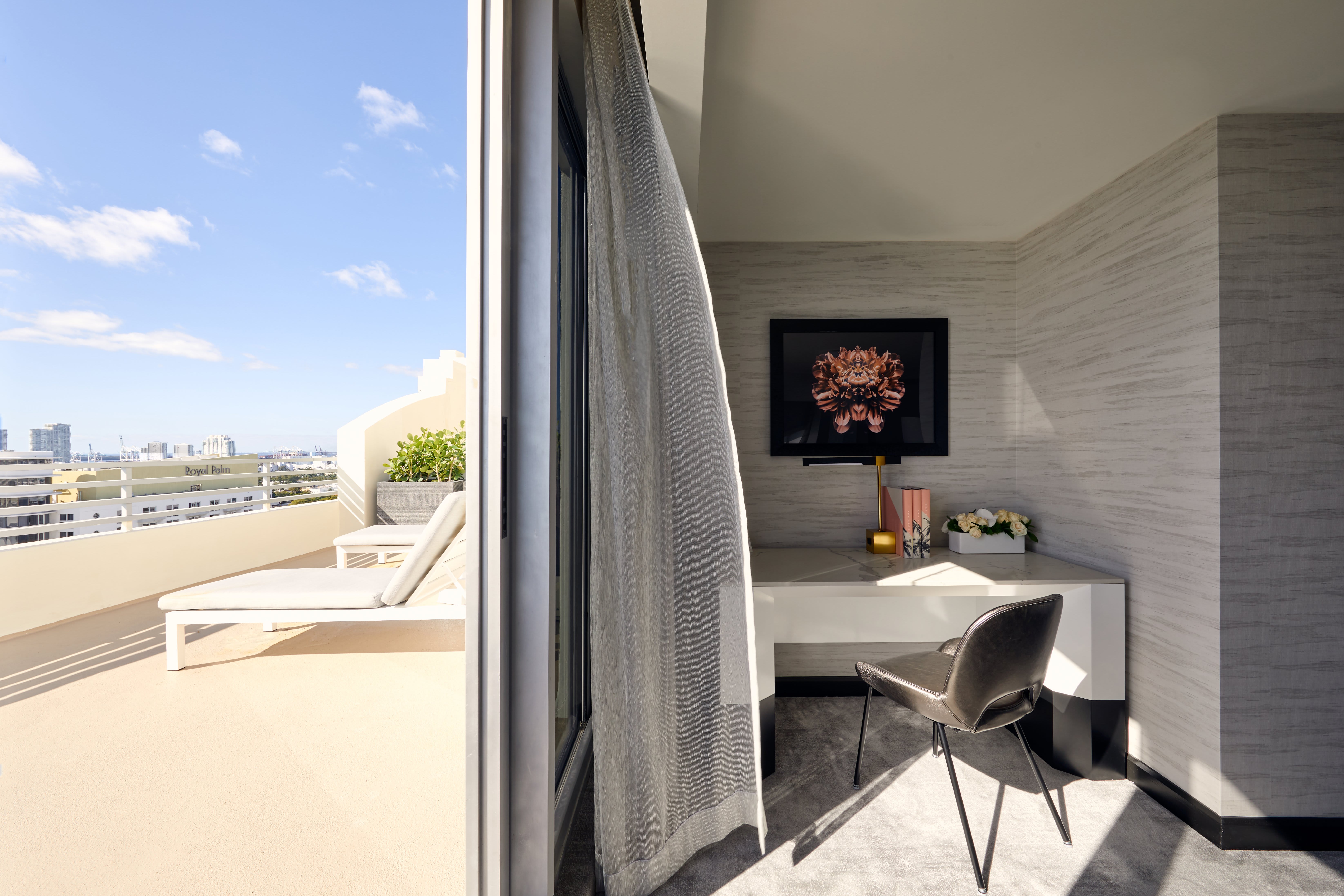 Loews Miami Beach Hotel – South Beach