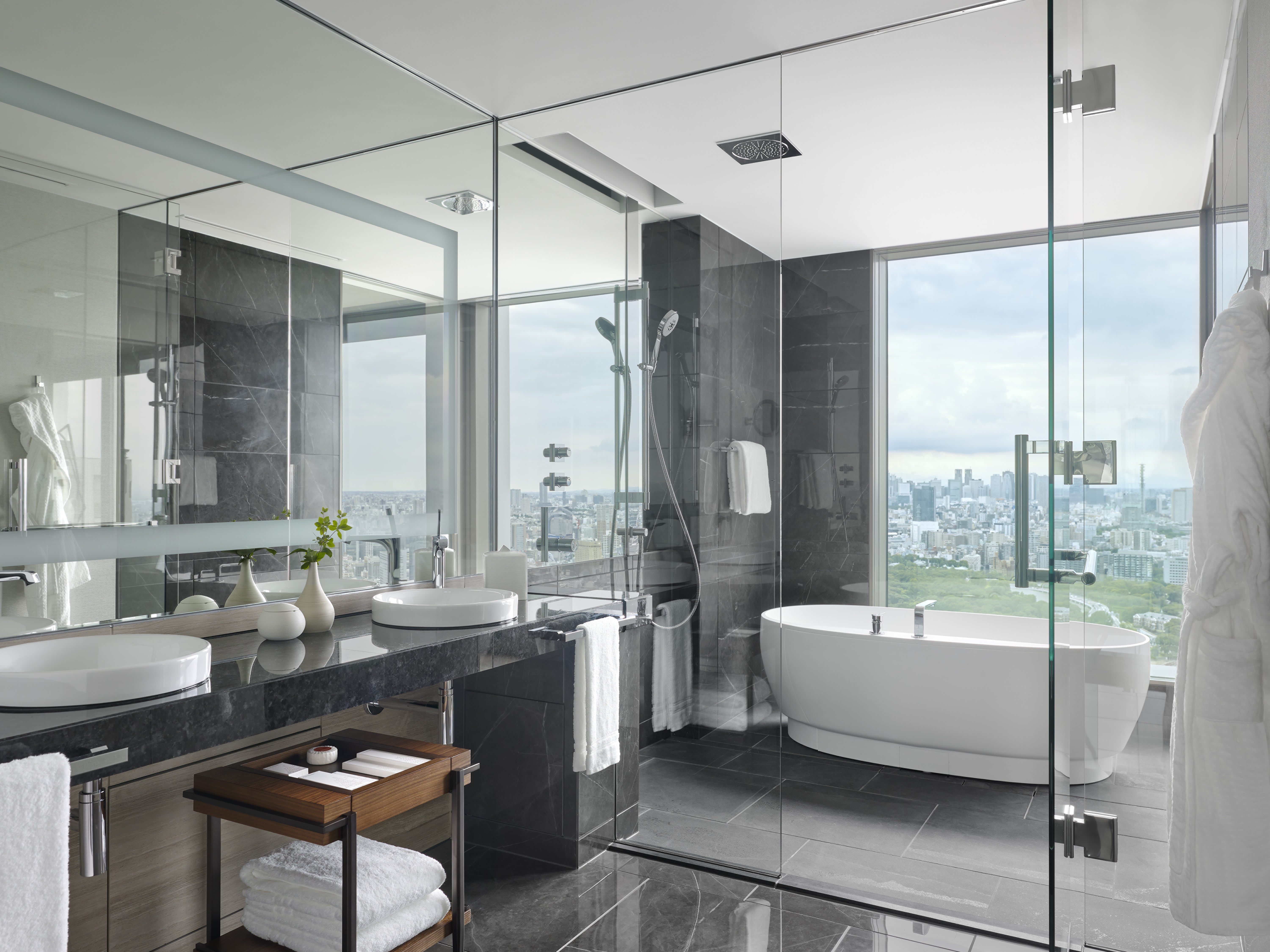 Four Seasons Hotel Tokyo at Otemachi