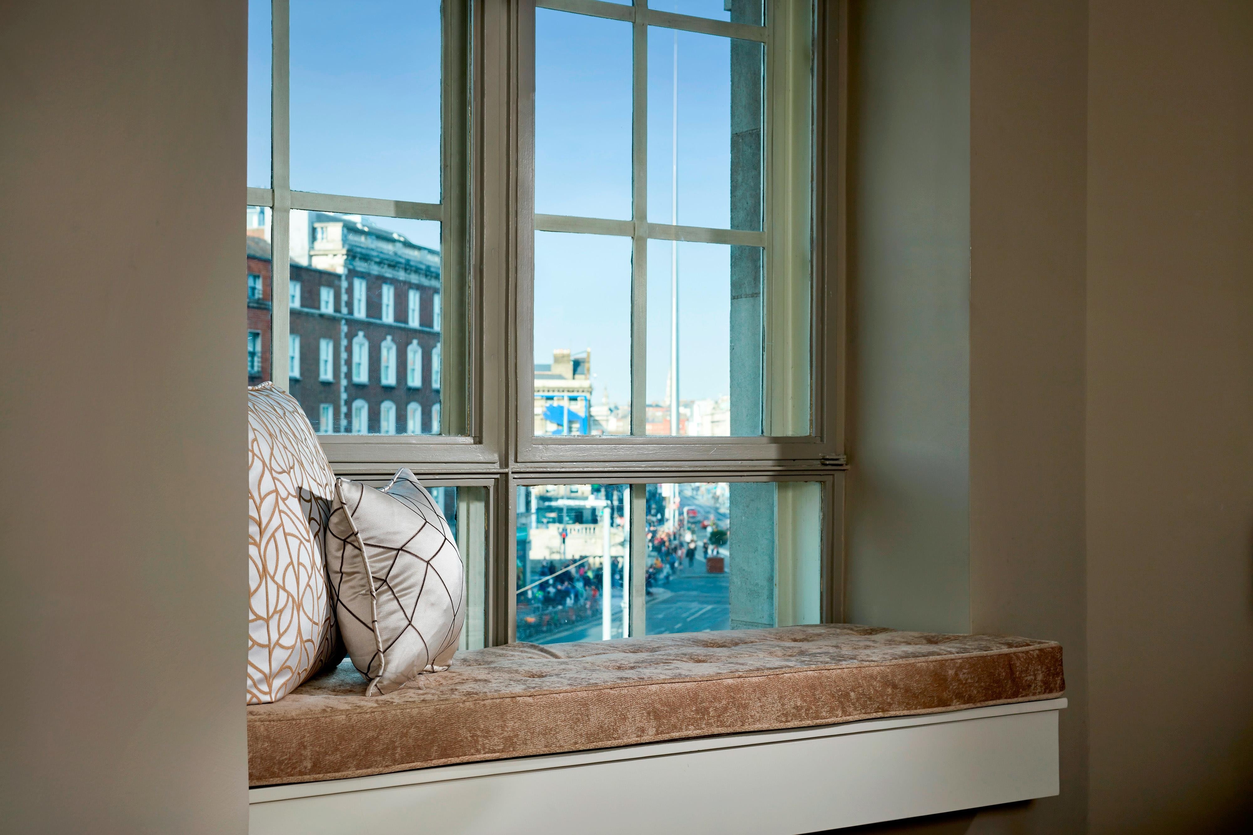 The College Green Hotel Dublin, Autograph Collection