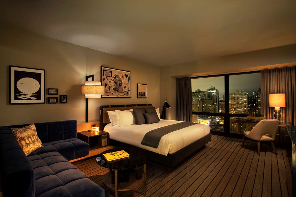 Thompson Chicago, by Hyatt