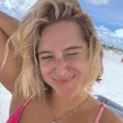 Advisor - Annie Fox