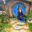 Advisor - Carly Turner Knight