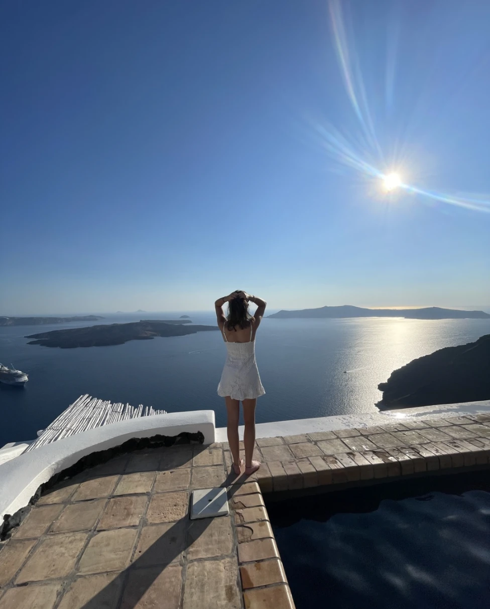 Advisor - Greece Unfiltered: Athens, Santorini, Mykonos & Milos