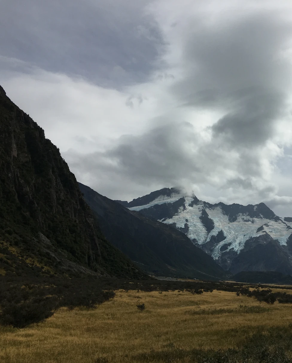 Advisor - 1,500 Miles of Adventure: The Ultimate 10-Day New Zealand Guide