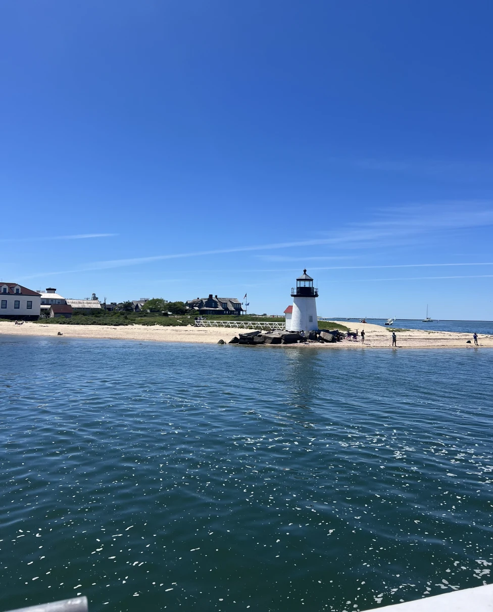 Advisor - Nantucket Strolls & Lobster Rolls: Where Great Food Meets Great Music