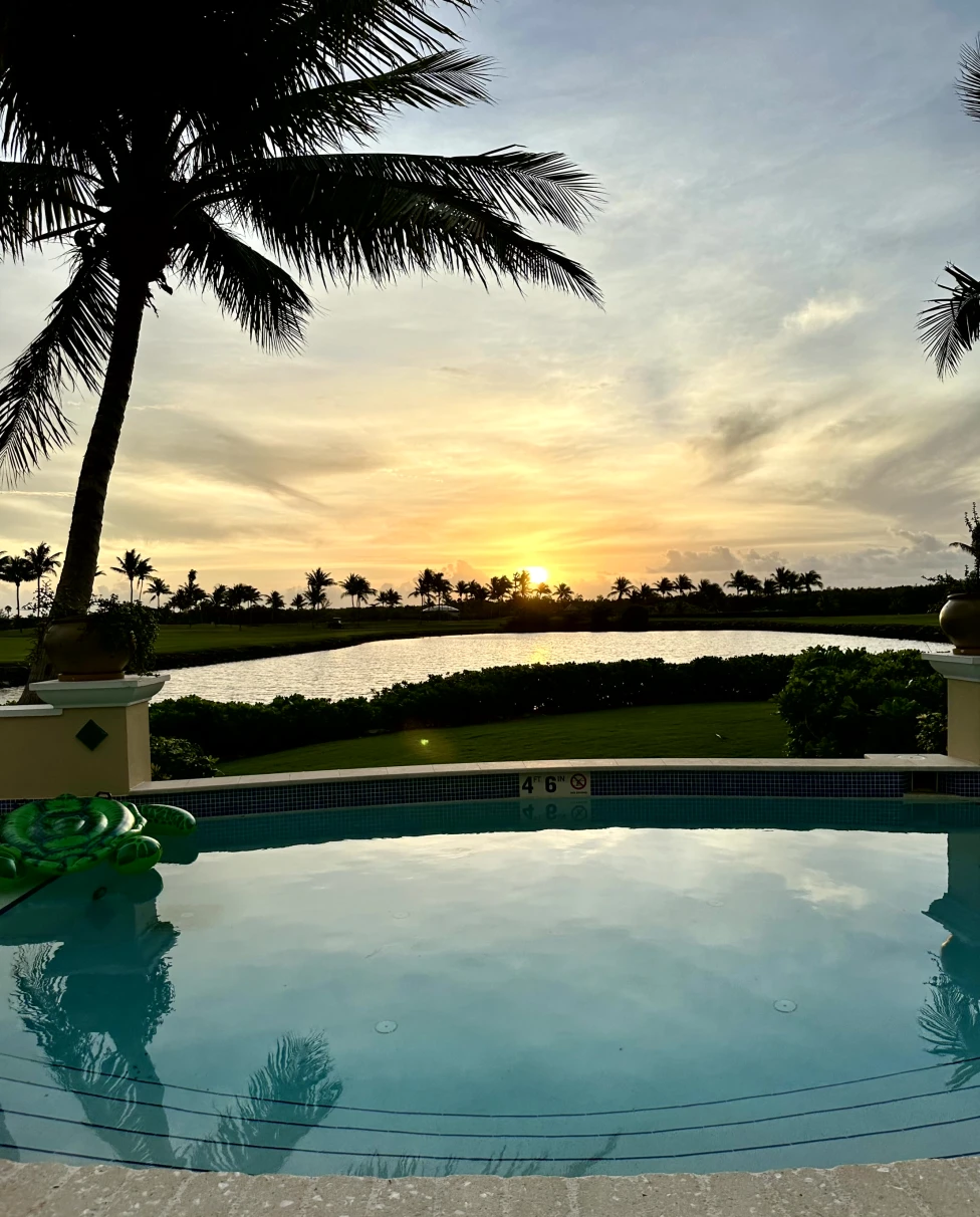 Advisor - Grand Cayman Family Travel Guide: A Luxury Island Experience