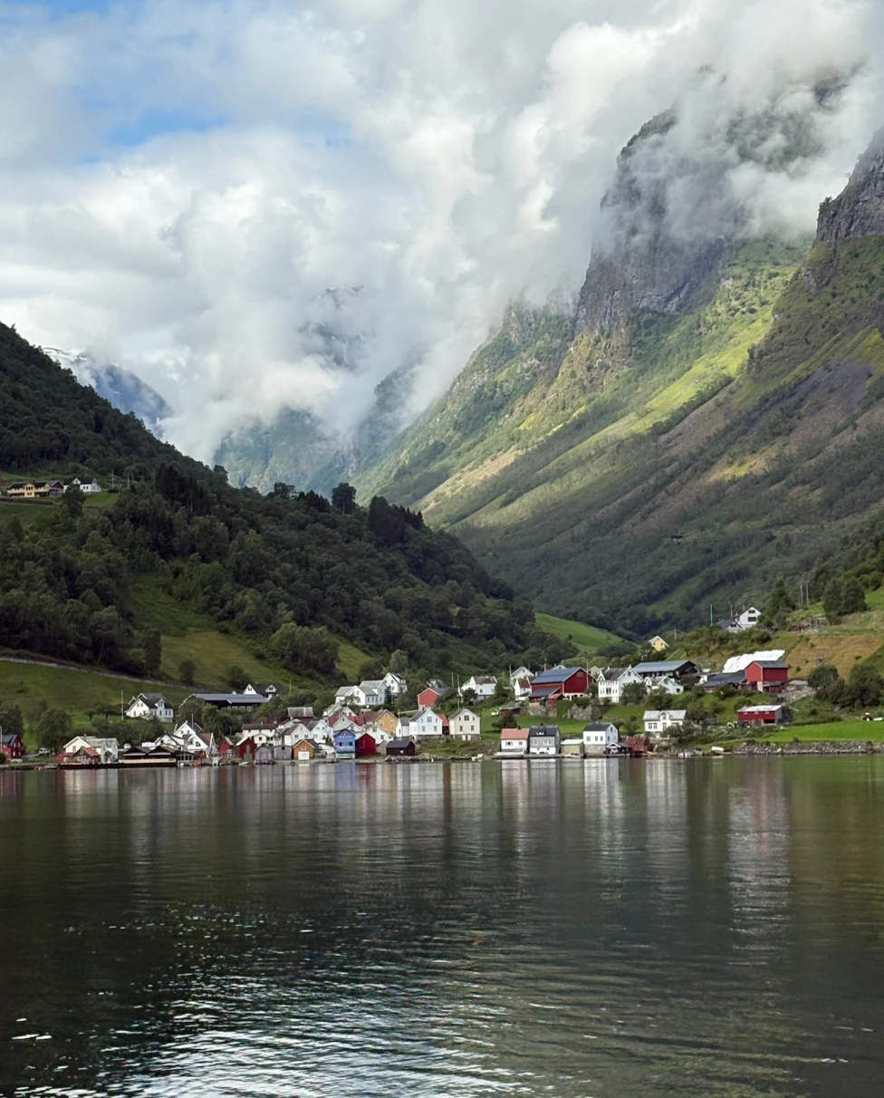 Advisor - 10 Days in Norway: Nature, Culture & Fjords
