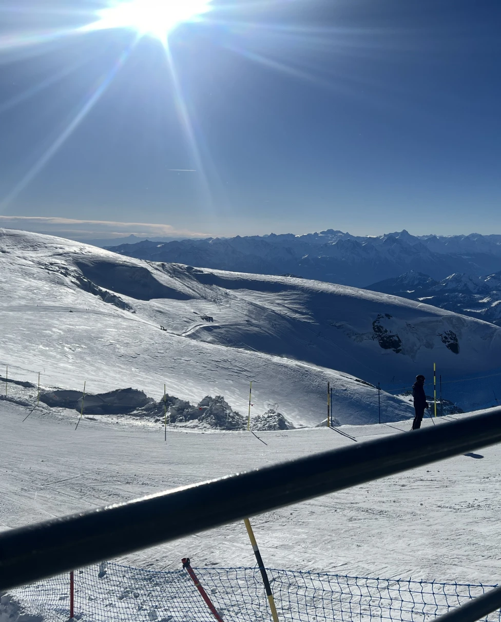 Advisor - Snow-Sure and Sunny: Zermatt is the Perfect Ski Destination for the Holidays