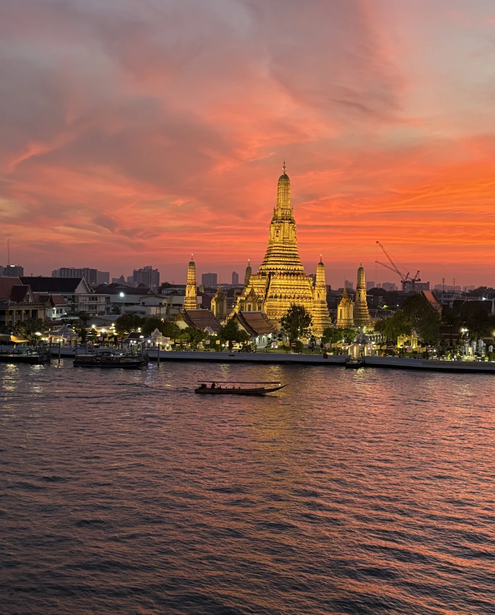 Advisor - Thailand Unfiltered: Scooters, Sunsets and a Family Reunion 