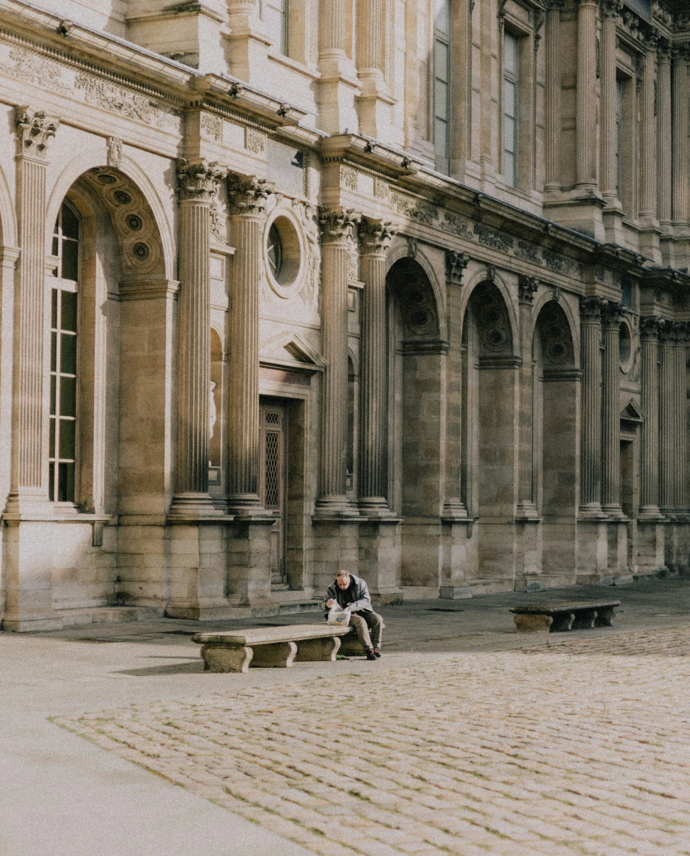 Advisor - 5-Day Perfect Parisian Guide