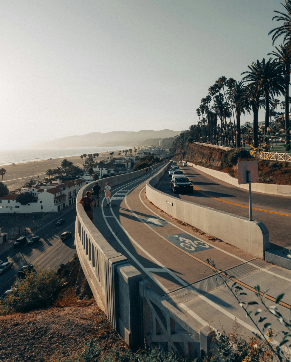 Advisor - Ultimate Pacific Coast Highway Road Trip Guide: Activities, Dining & Hotels