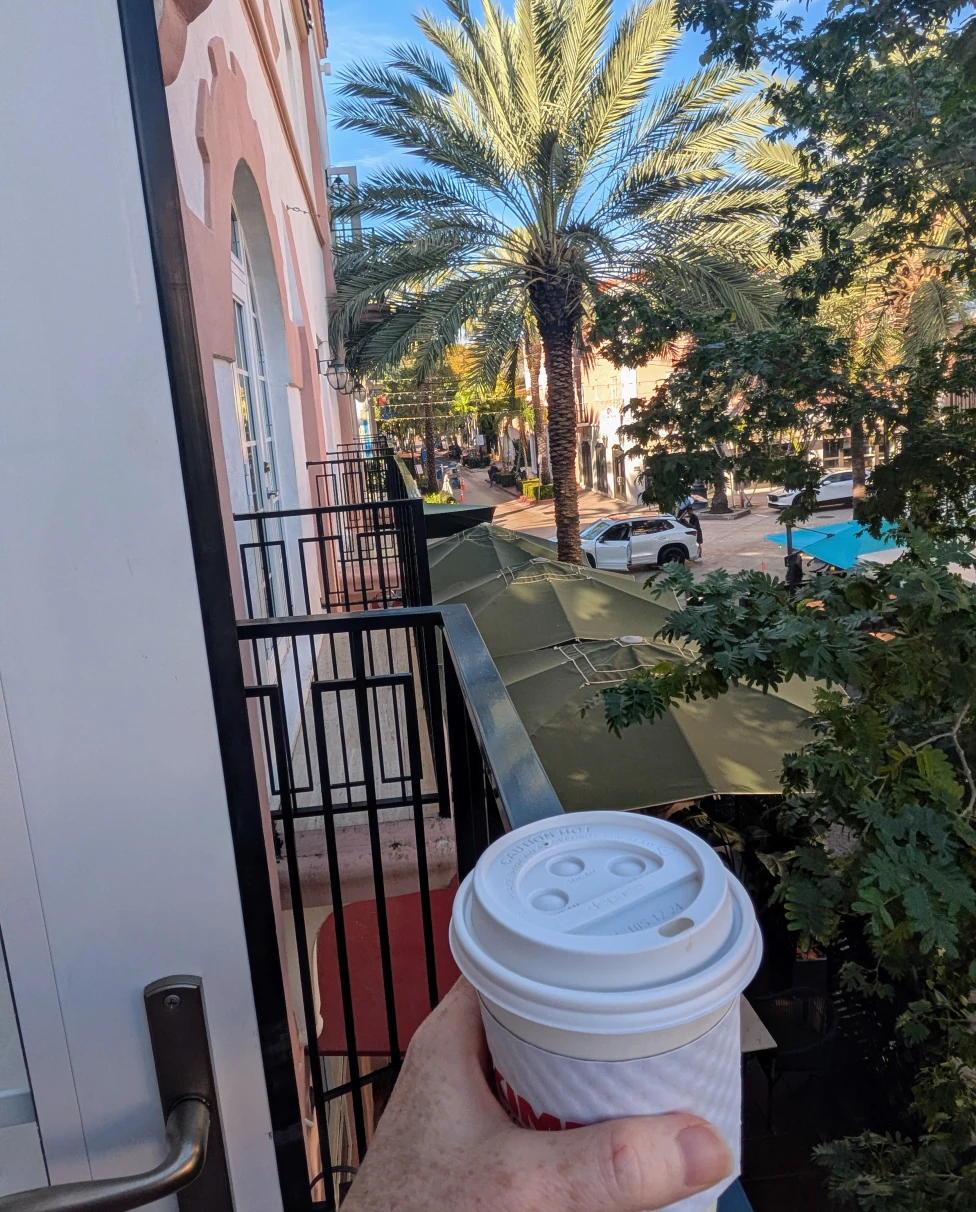 Advisor - Solo Escape to Miami Beach: A 3-Day Guide to Art Deco, Ocean Views & Relaxation