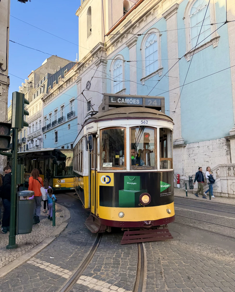 Advisor - From City Streets to Fairy-Tale Peaks: Lisbon & Sintra with the Family