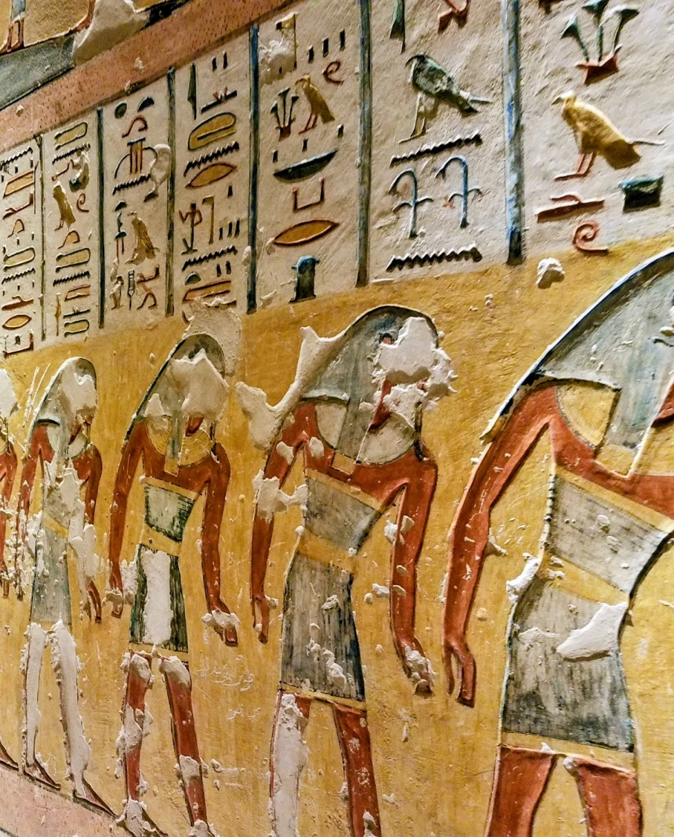 Advisor - A Journey Along the Nile: 10 Days in Egypt by Land, Dahabiya, and Air