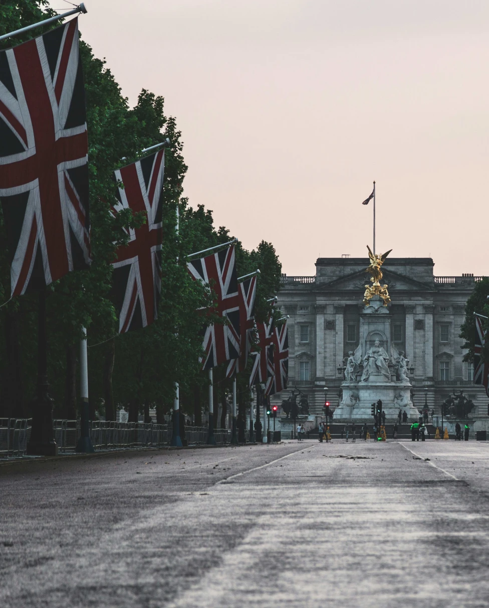 Advisor - First-Timing London: A One Week, Fandom-Centric Trip