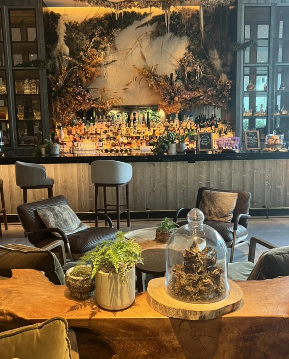 Advisor - A Chic & Slow Girls’ Weekend in Toronto