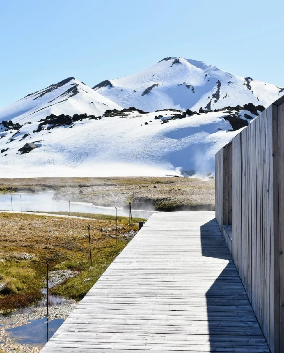 Advisor - Romantic Ring Road: Icelandic Geothermal Baths, Northern Lights & Waterfalls 