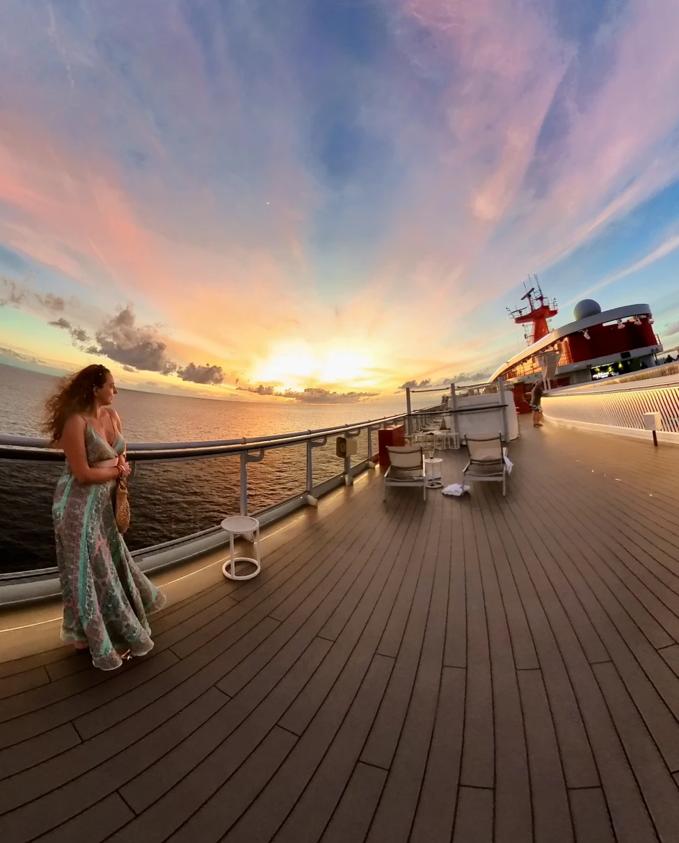 Advisor - Dream Cruises on a Budget