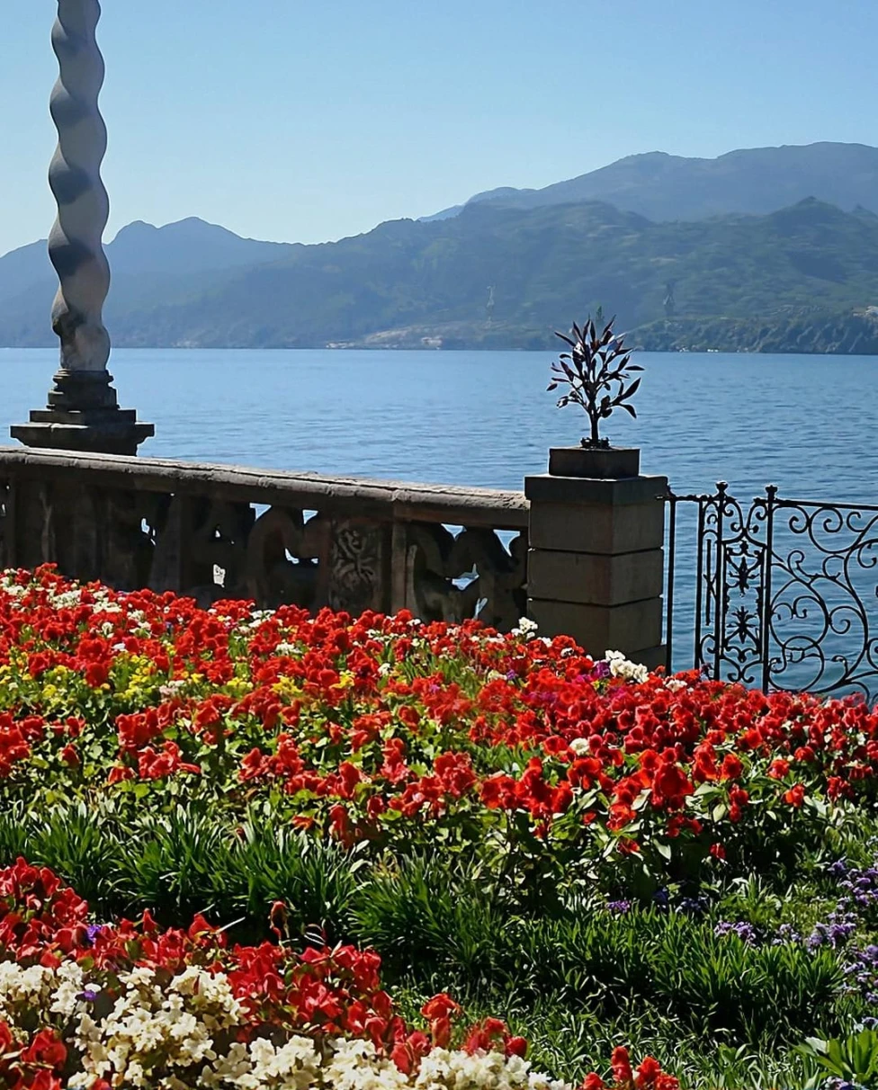 Advisor - Lake Como in the Fall: Still Beautiful