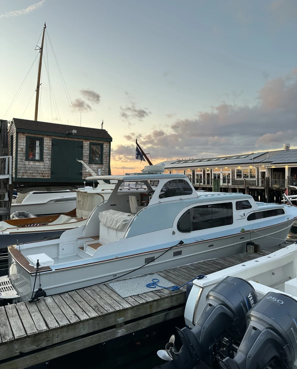 Advisor - Local Resident’s Guide to Newport, Rhode Island: Summer Edition